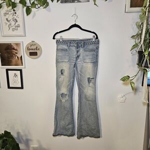 American Eagle Boho Artist Low-Rise Distressed Blue Jeans